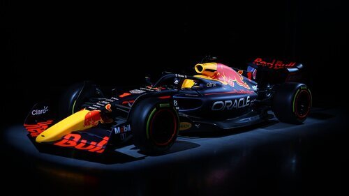Vista lateral del RB18