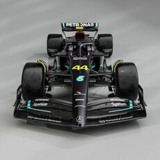 Presentaciones 2023: Mercedes W14