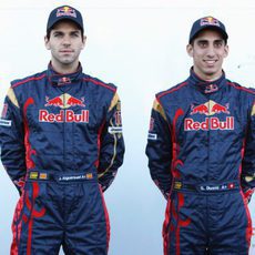 Alguersuari y Buemi visten sus nuevos monos