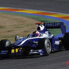 Barrichello estrena el FW32