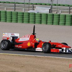 Massa rueda en Cheste con el F10