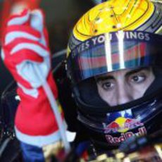 Buemi se pone los guantes