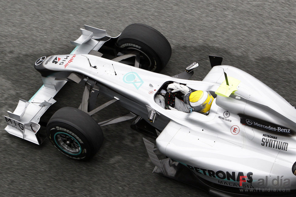 Rosberg, el más rápido del primer día