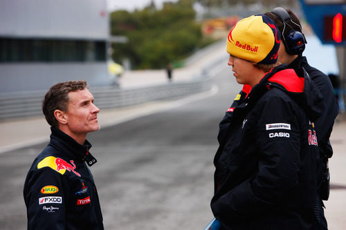 David Coulthard habla con Sebastian Vettel