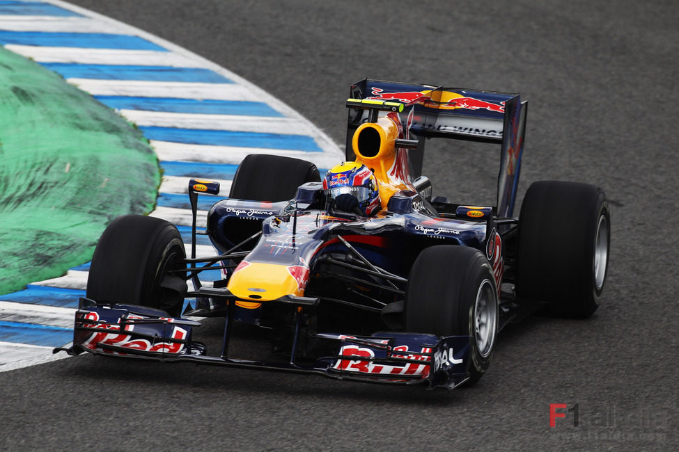 Mark y el Red Bull sobre el asfalto