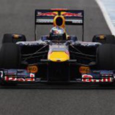 Sebastian Vettel rueda con el RB6