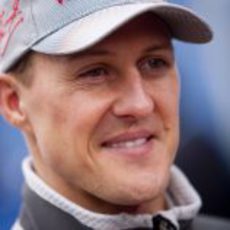 Schumacher con su gorra plateada