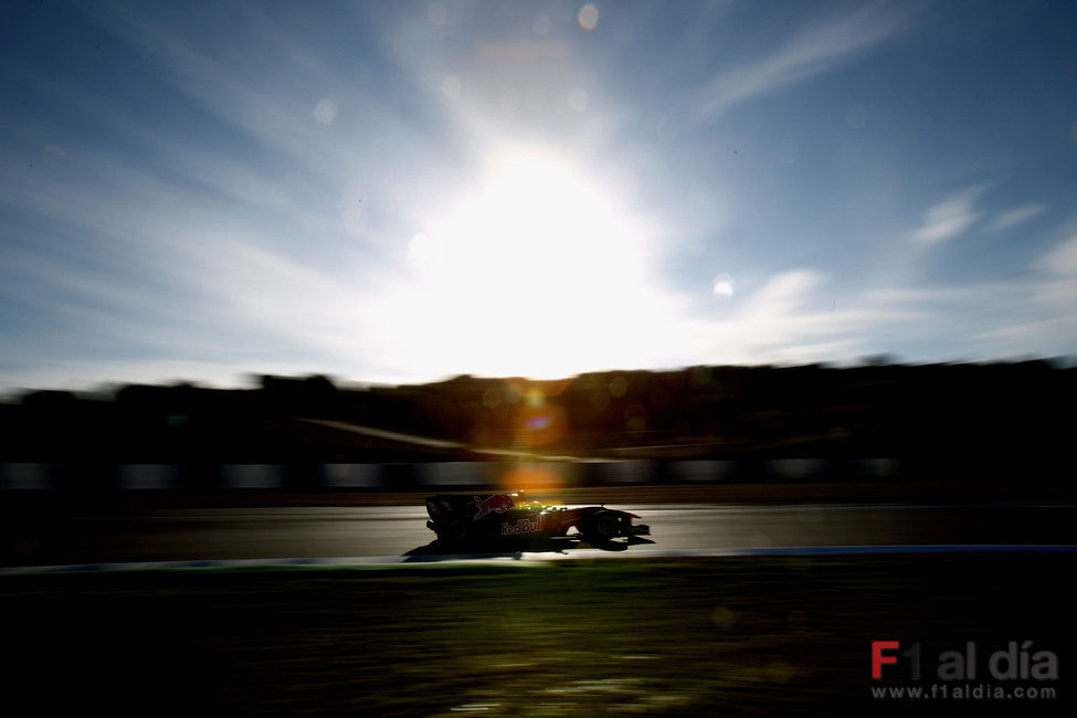 El amanecer ilumina a Webber