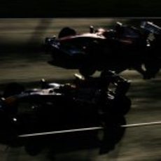 Alonso adelanta a Webber