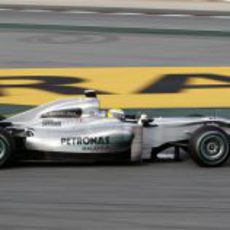 Rosberg rueda con el Mercedes