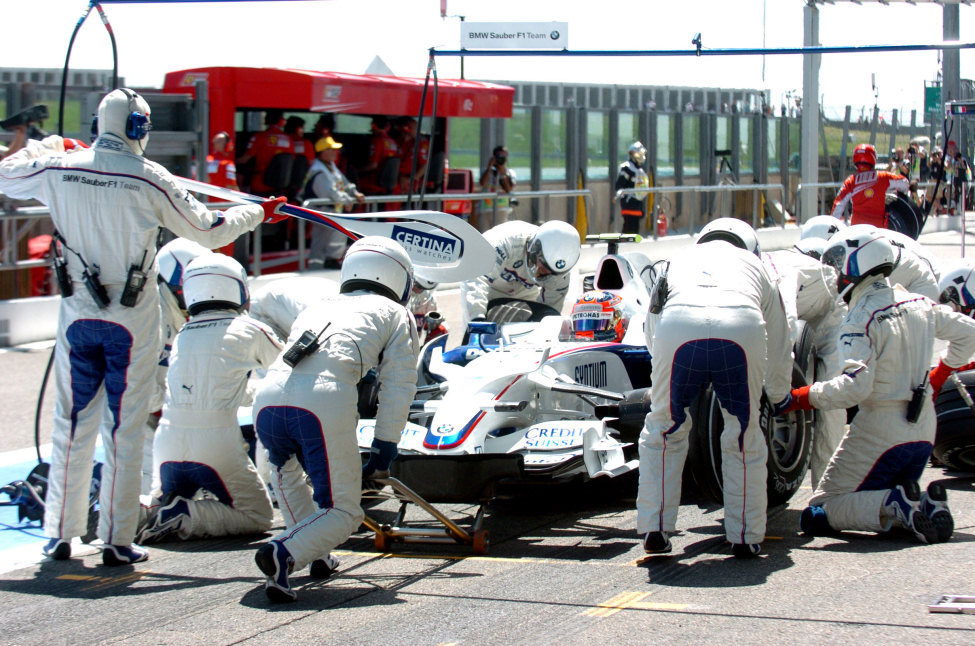 Kubica hace una parada