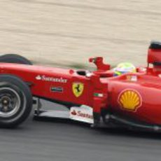 Massa en el coche rojo