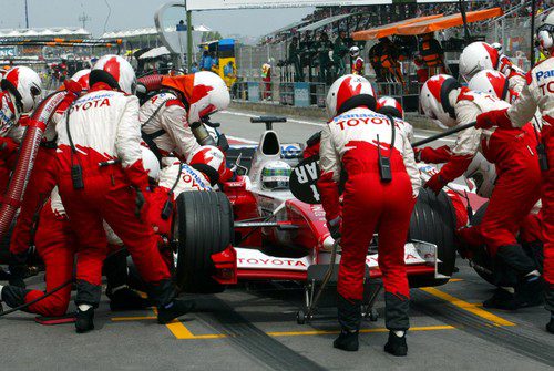 'Pit-stops' llenos de nervios y tensión