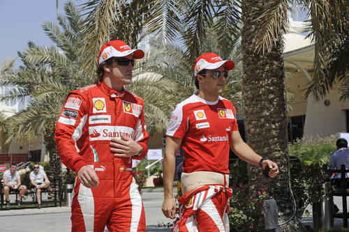 Fernando y Felipe en el circuito de Shakir
