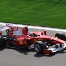 Alonso pone al F10 a tope
