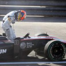 Chandhok rompe su monoplaza