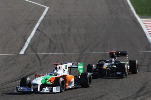 Trulli persigue a Sutil