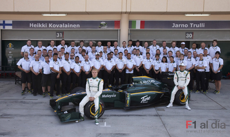 Foto de familia de Lotus Racing