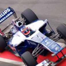 Barrichello vuelve a boxes