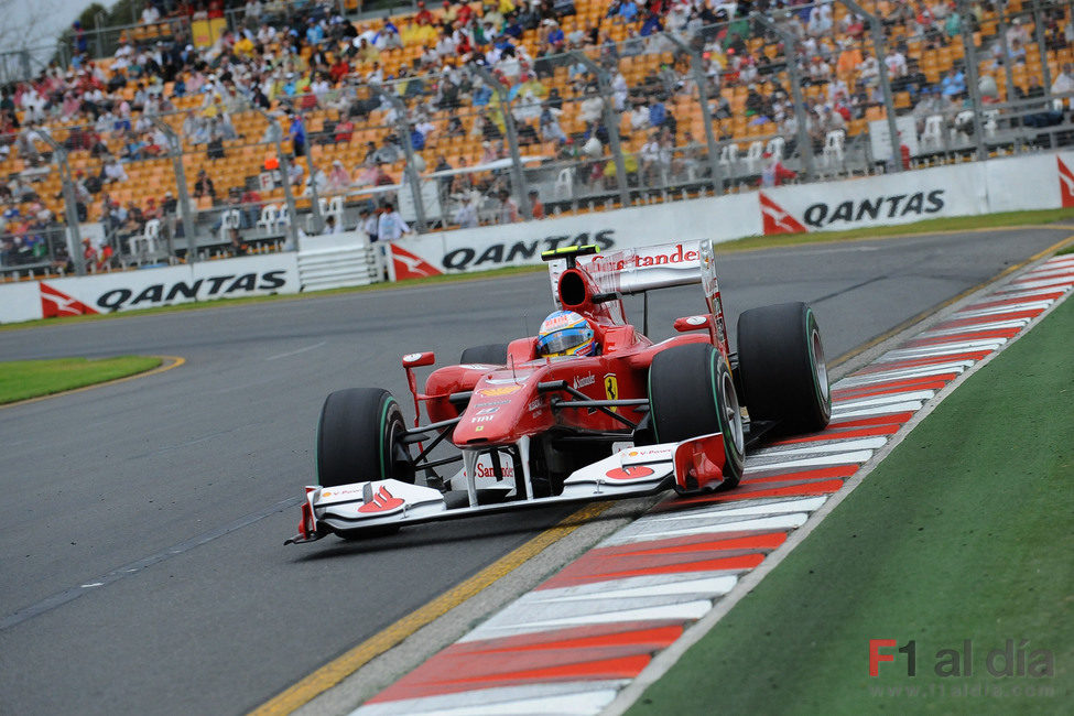 Alonso rueda en Australia 2010
