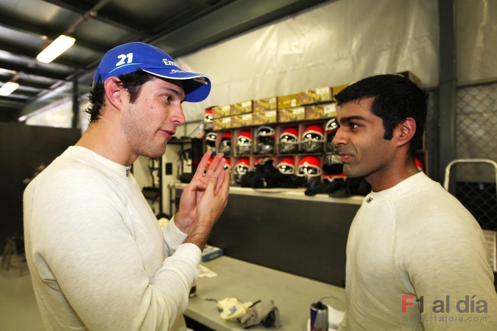 Senna y Chandhok comparten impresiones