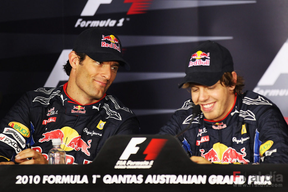 Sebastian Vettel se venga de Mark Webber en Australia