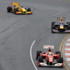 Kubica, Webber y Massa protagonizaron una buena lucha en pista