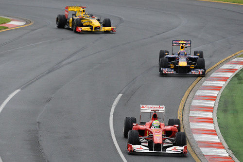 Kubica, Webber y Massa protagonizaron una buena lucha en pista