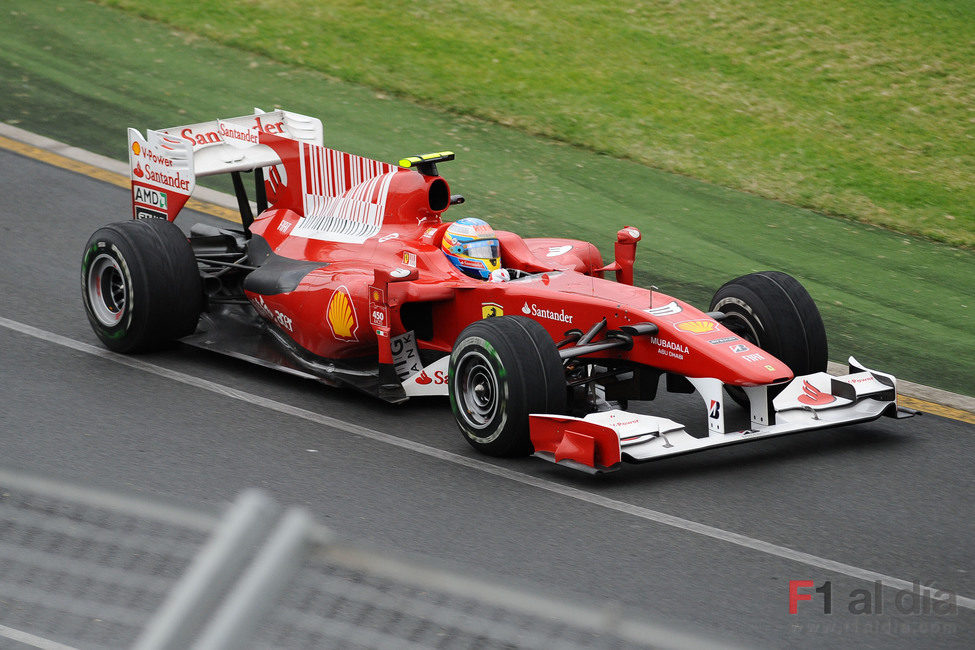 Fernando Alonso en plena remontada