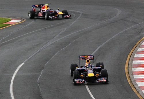 Los dos Red Bull corren en Albert Park