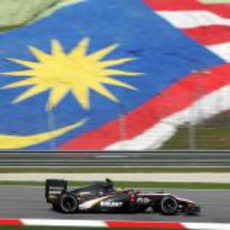 Senna rueda en Malasia