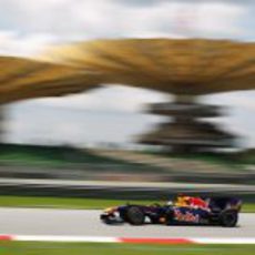 El Red Bull prueba los distintos compuestos de neumáticos