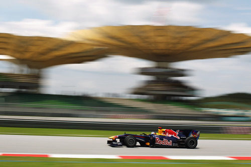 El Red Bull prueba los distintos compuestos de neumáticos