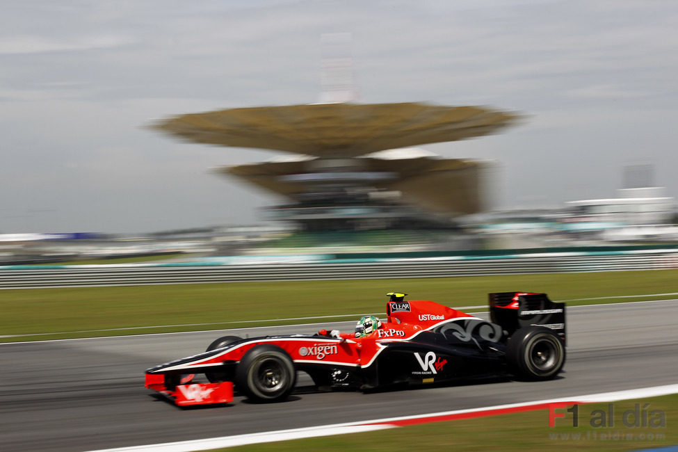 Lucas di Grassi rueda en Sepang