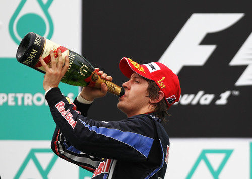 El champán de la victoria para Vettel