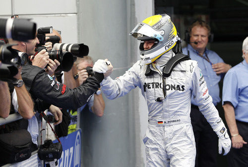 Nico celebra el tercer puesto con su equipo