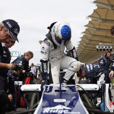 Barrichello se sube al FW32 en la parrilla de Sepang