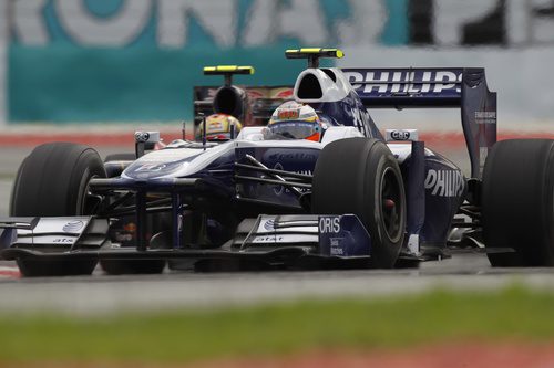 Hülkenberg y Alguersuari luchan por la posición