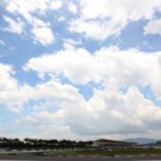 Nubes sobre el trazado de Sepang