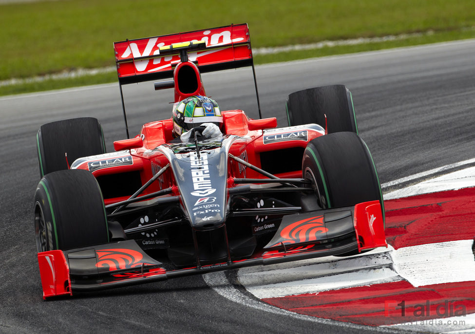 Lucas di Grassi entrena con gomas blandas