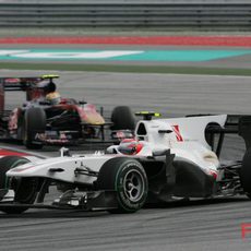 Kobayashi por delante de Alguersuari
