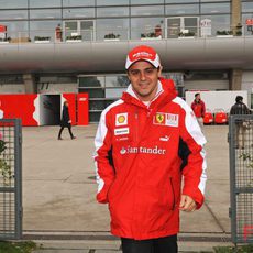 Felipe Massa en el 'paddock' de Shanghai