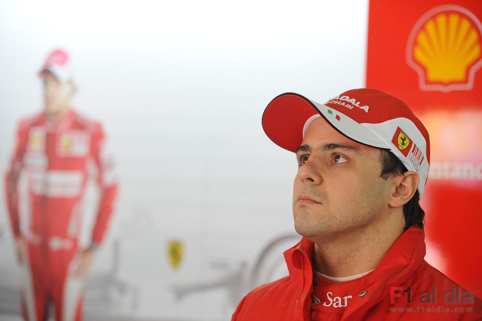 Massa espera para subirse al F10