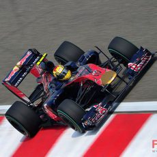 El Toro Rosso de Alguersuari en pista