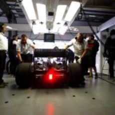 El T127 vuelve al box