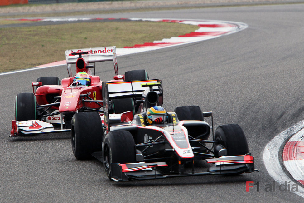 Massa se dispone a doblar a Senna