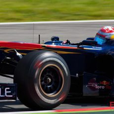 Sébastien Buemi rueda sobre el asfalto de Montmeló