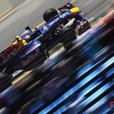 Webber en busca del mejor tiempo en los libres 2