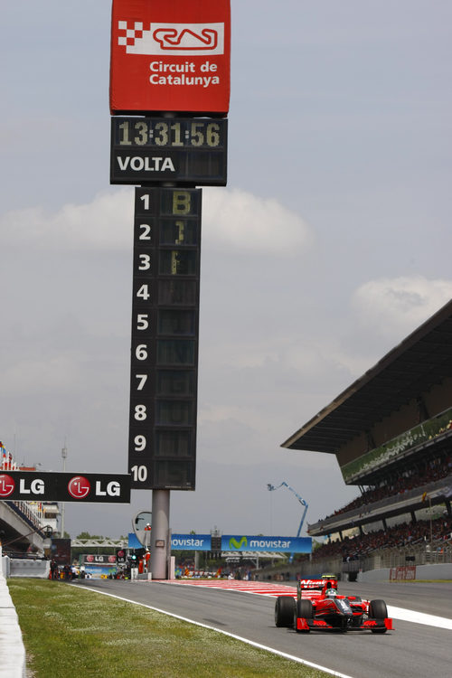 Di Grassi sale del 'pit-lane' del Circuit