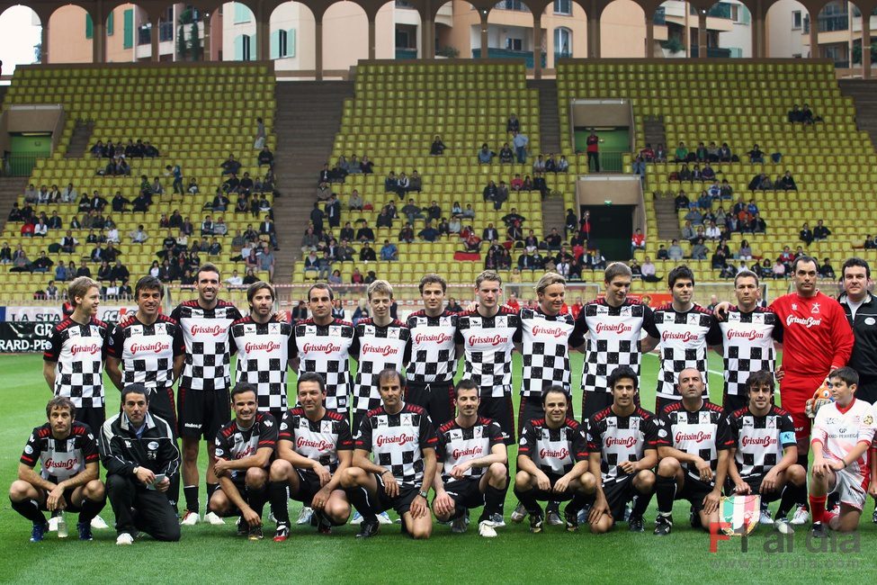 Rosberg, Petrov, Alguersuari, Alonso, Di Grassi y Massa también participaron en el partidillo de fútbol